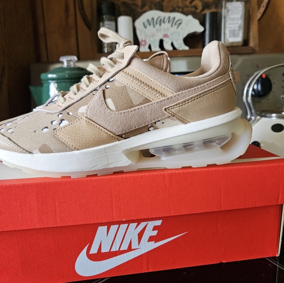 Brand new nike air max size 8 women's - Picture 2 of 16